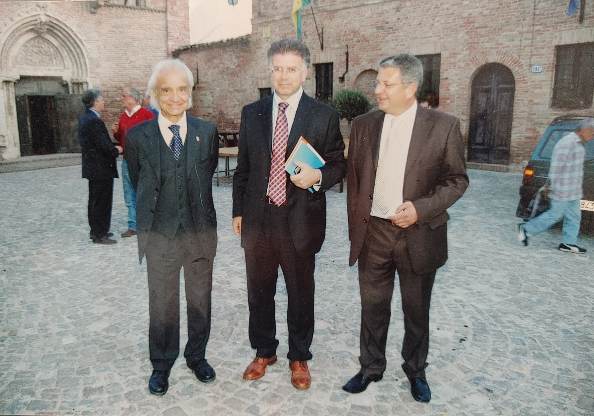 Vinicio Morgoni con Antonino Zichichi